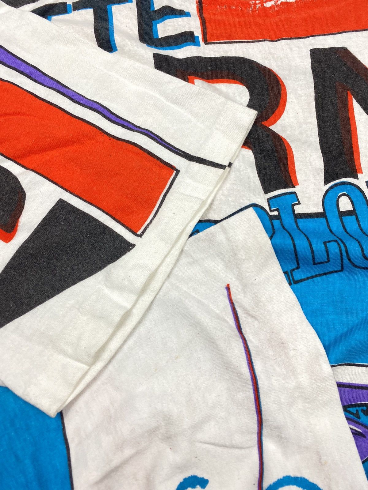 NBA Vintage Charlotte Hornets NBA Magic Johnson Overprint🔥 Size US XL / EU 56 / 4 - 8 Thumbnail