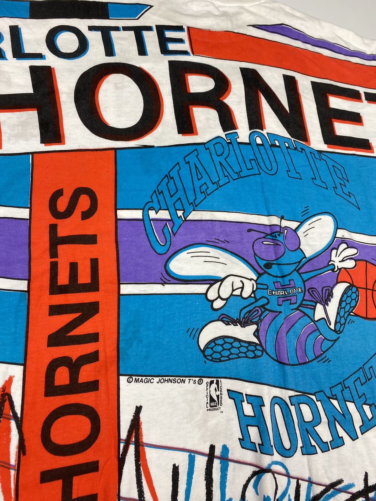 NBA Vintage Charlotte Hornets NBA Magic Johnson Overprint🔥 Size US XL / EU 56 / 4 - 6 Thumbnail