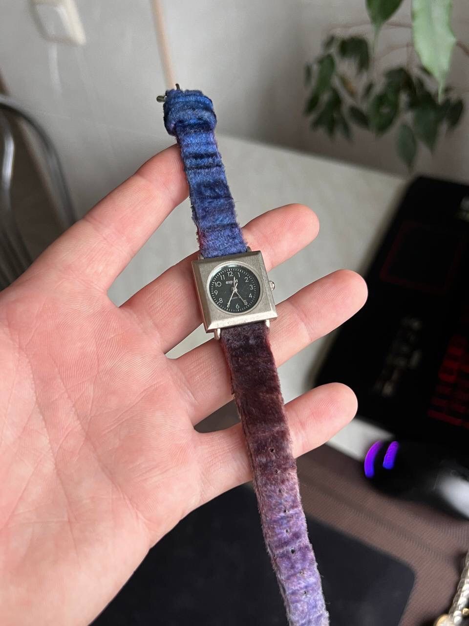 Japanese Brand × Jewelry × Vintage RETRO LADIES Japan Stylish Fashion Fur Bracelet Watch Size ONE SIZE - 2 Thumbnail