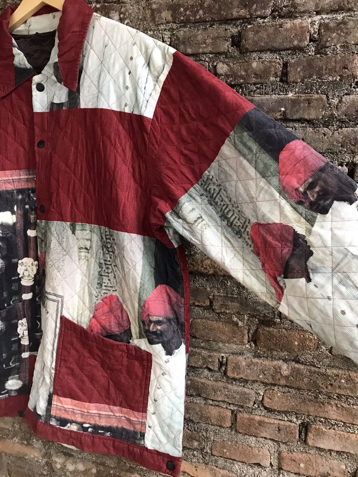 Paul Smith Vintage paul smith digital print corduroy jacket Size US L / EU 52-54 / 3 - 4 Thumbnail