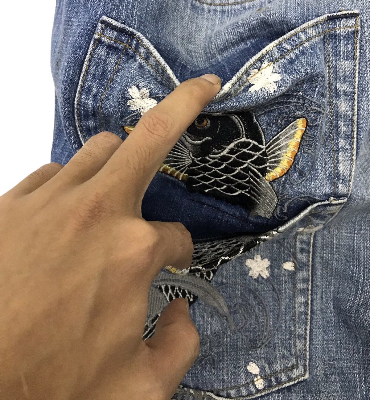 Japanese Brand KARAKURI GENERATION ECCENTRIC ORIGINAL GRAPHICS DENIM PANTS Size US 39 - 11 Thumbnail