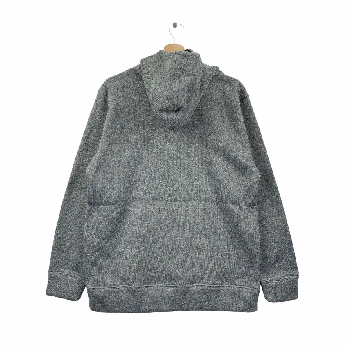 Vintage Bermuda Commonwealth George Pullover Sweatshirt