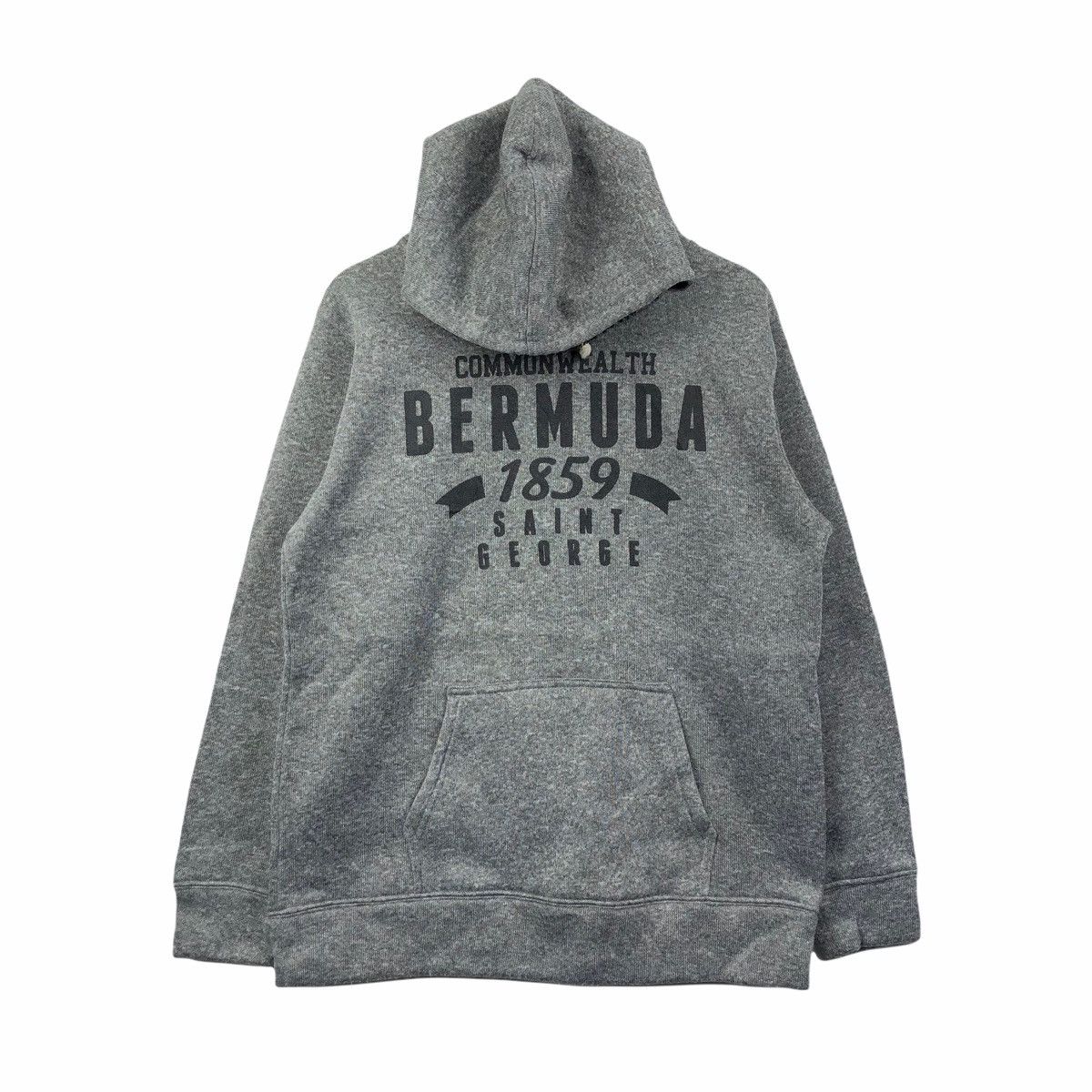 Vintage Bermuda Commonwealth George Pullover Sweatshirt