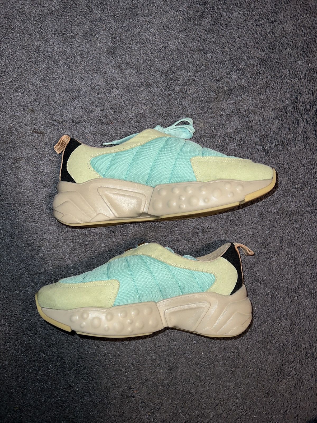 Acne Studios Acne Studios Sofiane Sneakers Size US 9.5 / EU 42-43 - 2 Thumbnail