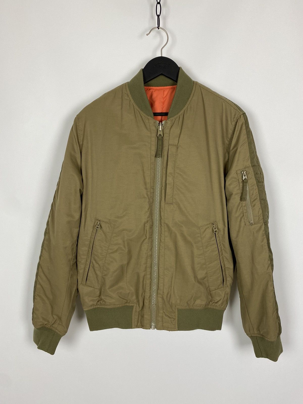 French Connection French Connection Reversible MA-1 Bomber Jacket in S-M Size US S / EU 44-46 / 1 - 3 Thumbnail