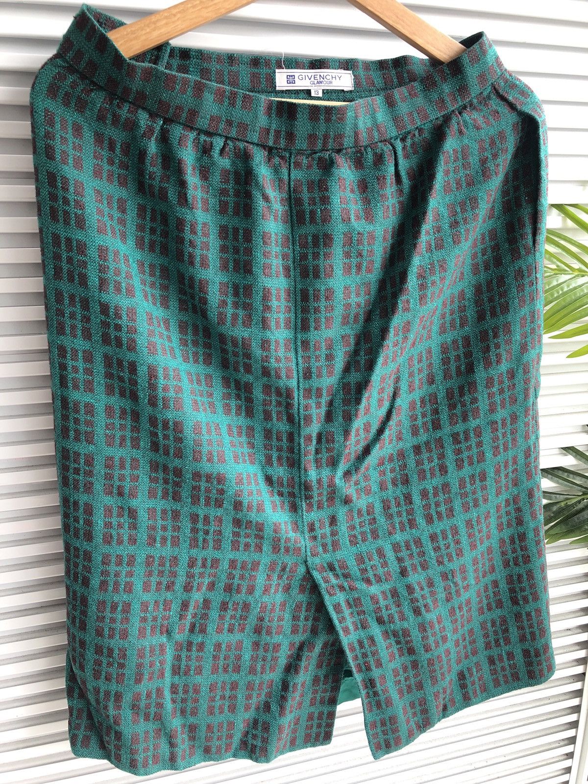 Givenchy Vintage Givenchy Skirt Size 30" / US 8 / IT 44 - 1 Thumbnail
