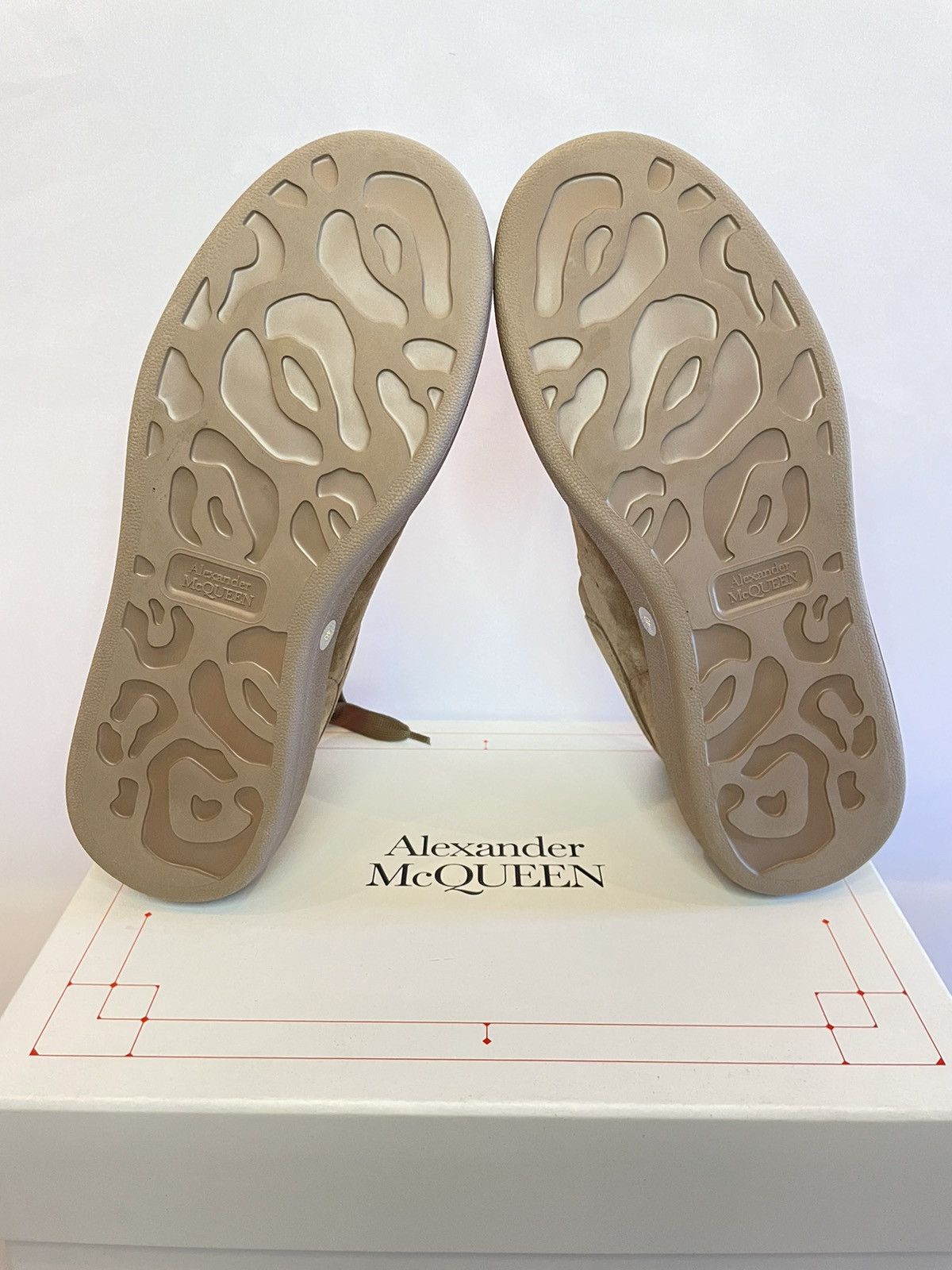Alexander McQueen Men’s Oversized Leather Suede Sensory Sneaker Size 40EU 8US Size US 7 / EU 40 - 6 Thumbnail