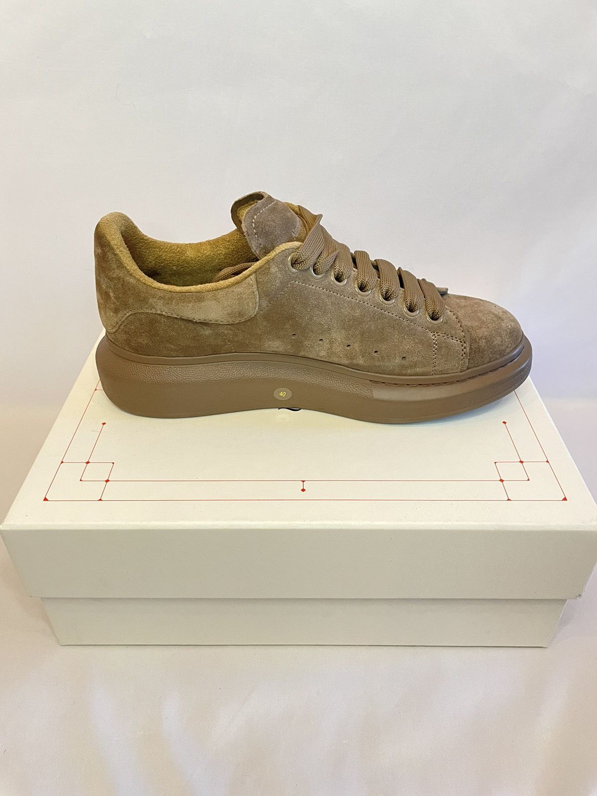 Alexander McQueen Men’s Oversized Leather Suede Sensory Sneaker Size 40EU 8US Size US 7 / EU 40 - 11 Thumbnail