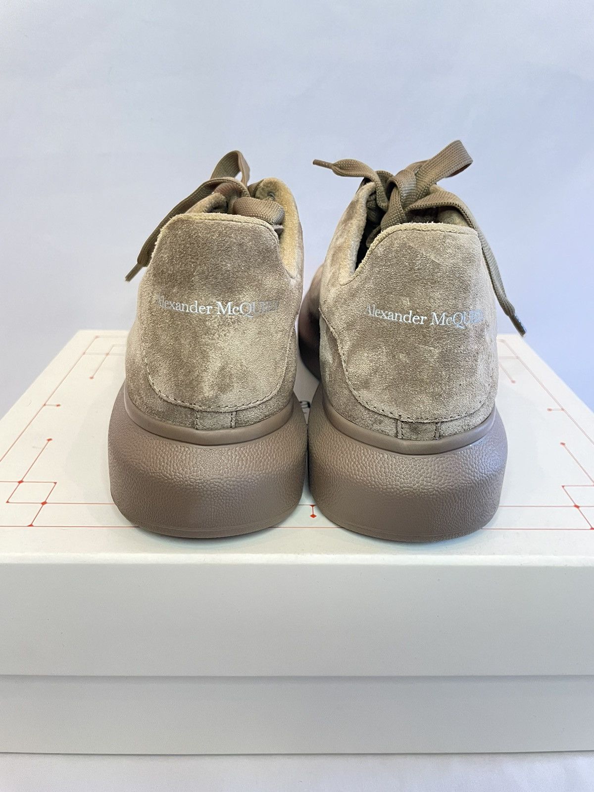 Alexander McQueen Men’s Oversized Leather Suede Sensory Sneaker Size 40EU 8US Size US 7 / EU 40 - 5 Thumbnail