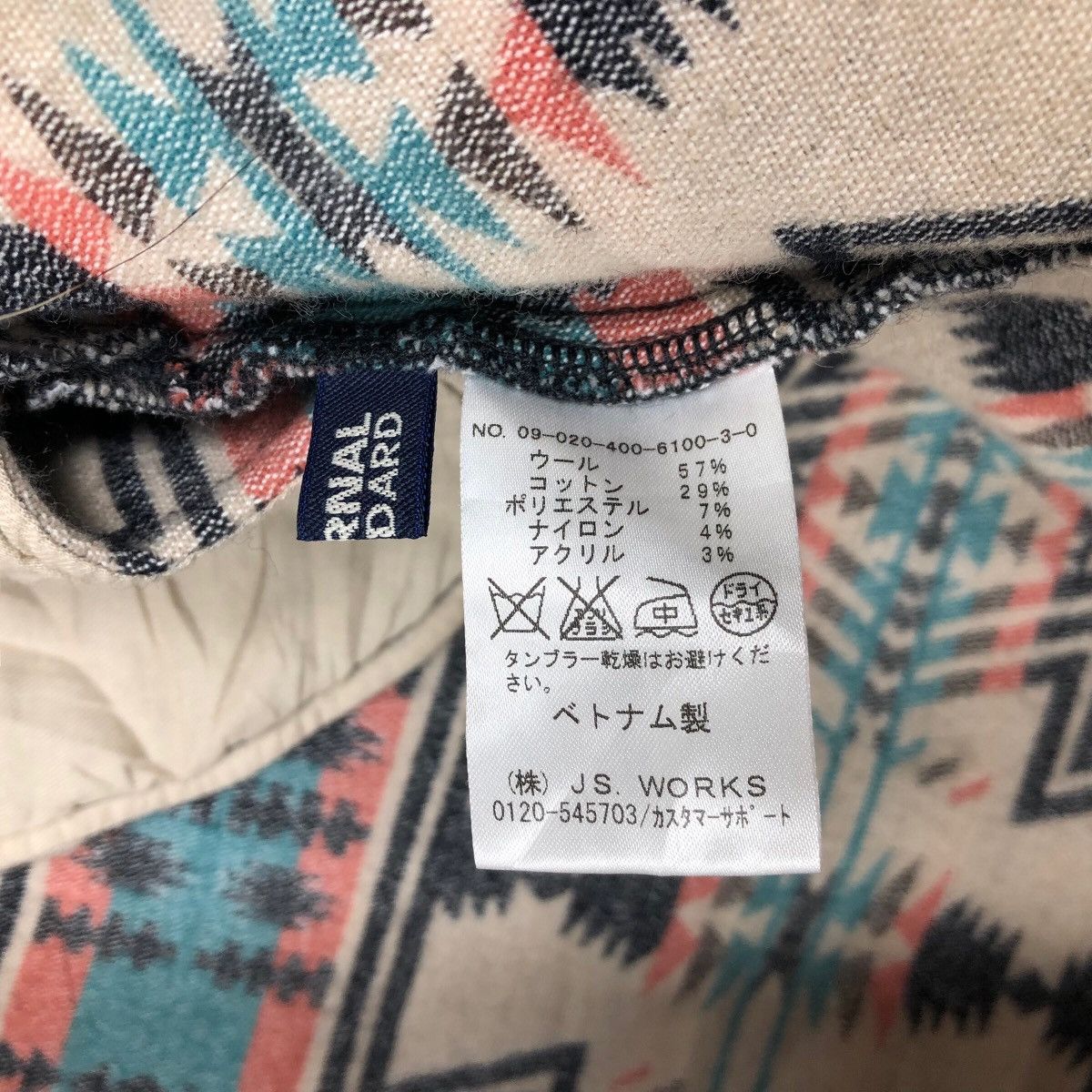 Japanese Brand Journal Standard Wool Poncho Sweater Navajo Pattern Size US S / EU 44-46 / 1 - 8 Thumbnail