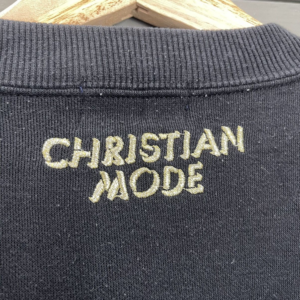 Japanese Brand Vintage Christian Mode Italy Big Logo Sweatshirt Size M Size US M / EU 48-50 / 2 - 9 Thumbnail
