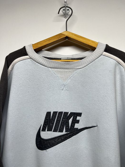 Light blue discount nike vintage sweatshirt