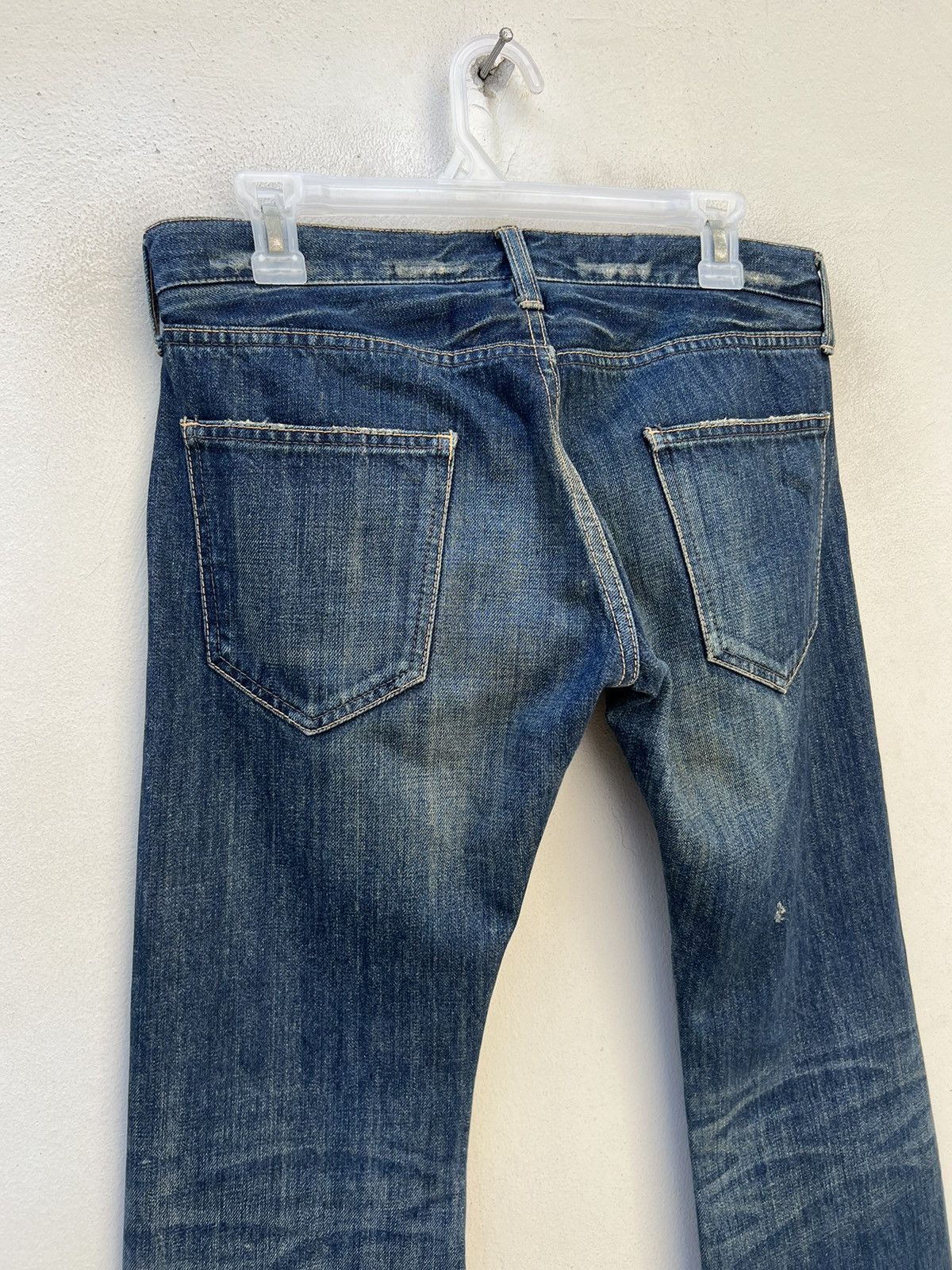 Vintage Vintage Vanquish Gold Japan Rips Mud Denim Dirty Flare Jeans Size US 29 - 15 Thumbnail