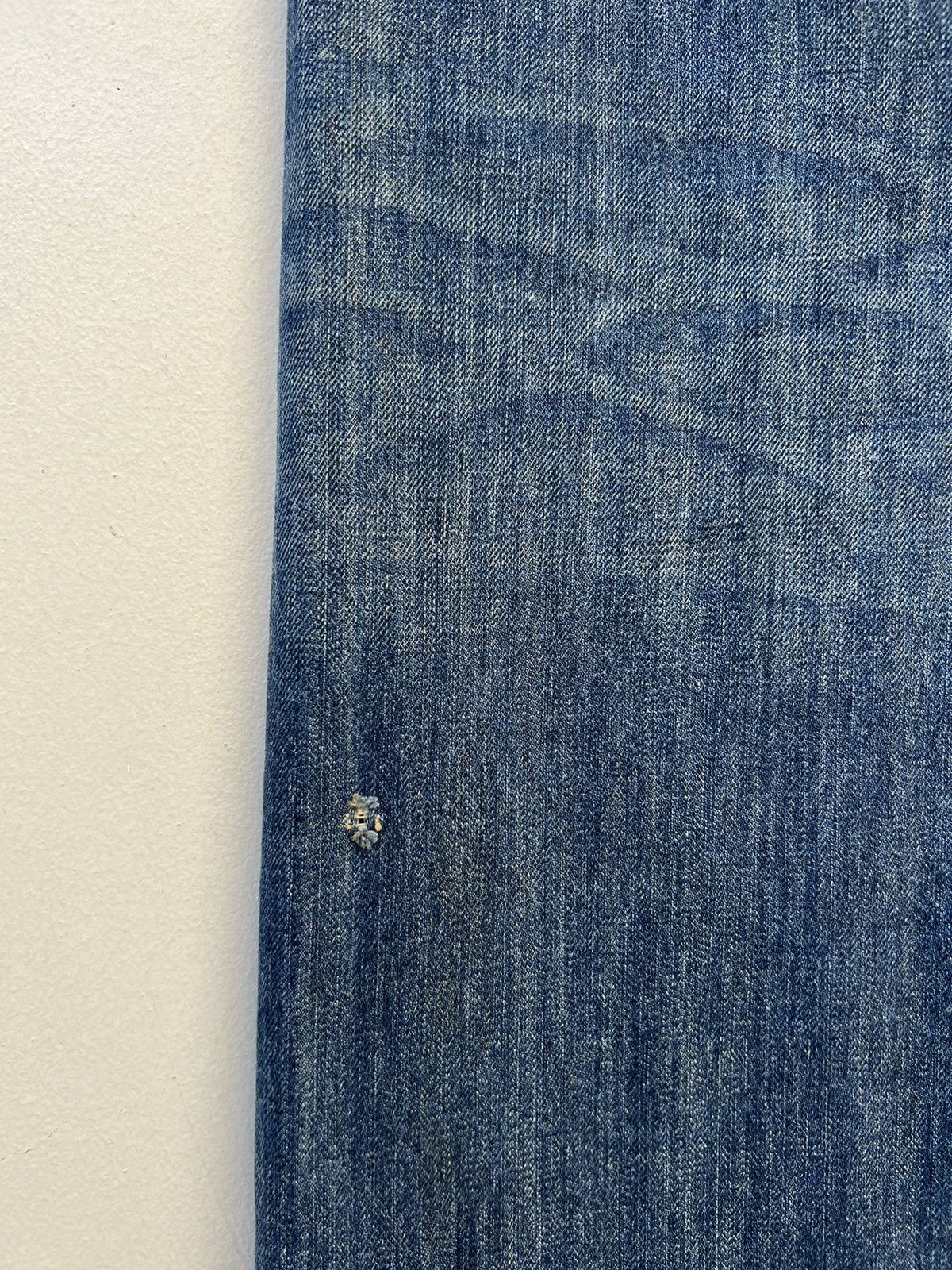 Vintage Vintage Vanquish Gold Japan Rips Mud Denim Dirty Flare Jeans Size US 29 - 17 Thumbnail