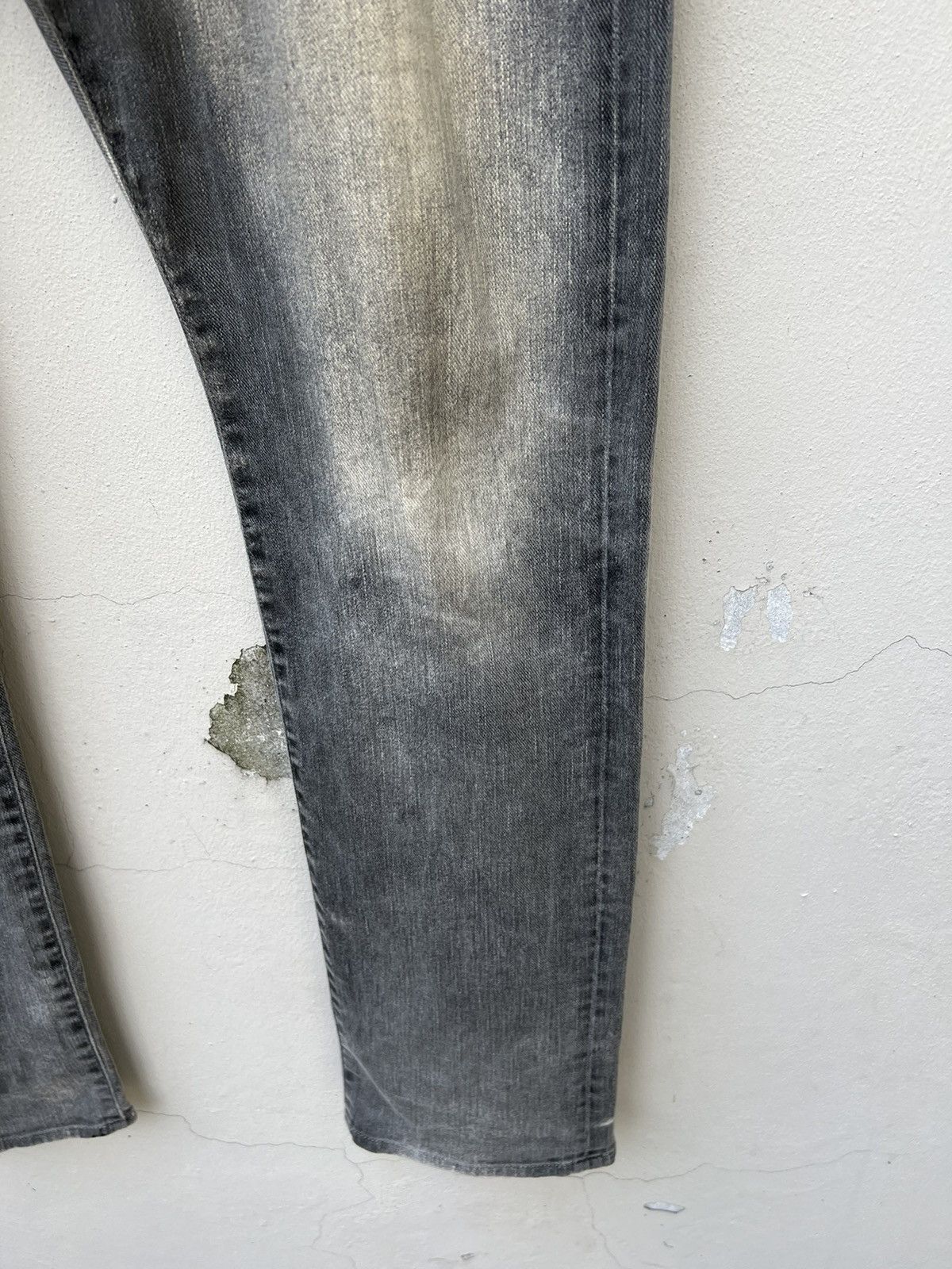 Mastermind Japan Vintage Roen Japan Fade Black Mud Denim Jeans Size US 34 / EU 50 - 11 Thumbnail