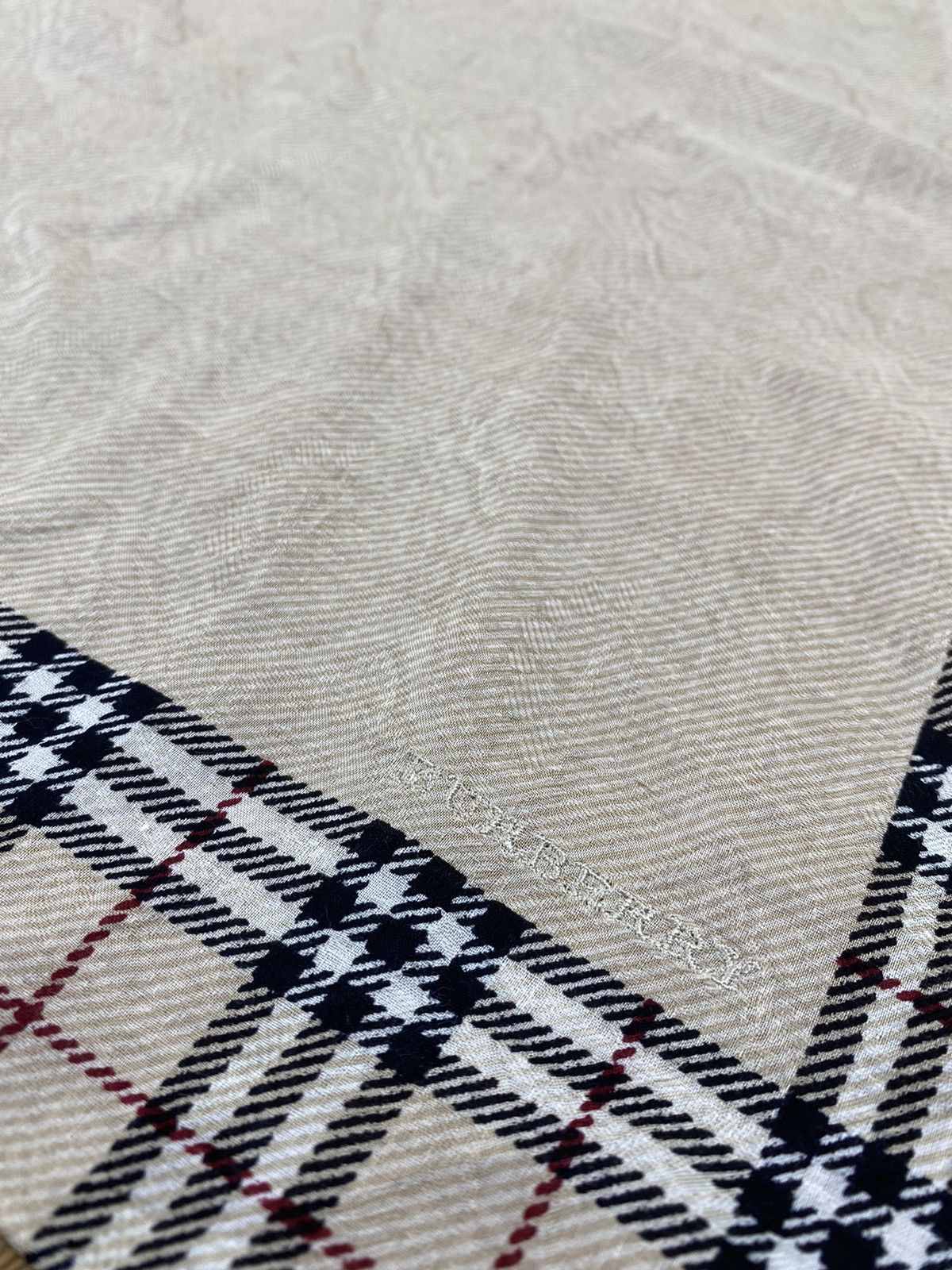 Burberry Burberry Scarf / Handkerchief / Bandana / Neckerchief Size ONE SIZE - 3 Thumbnail