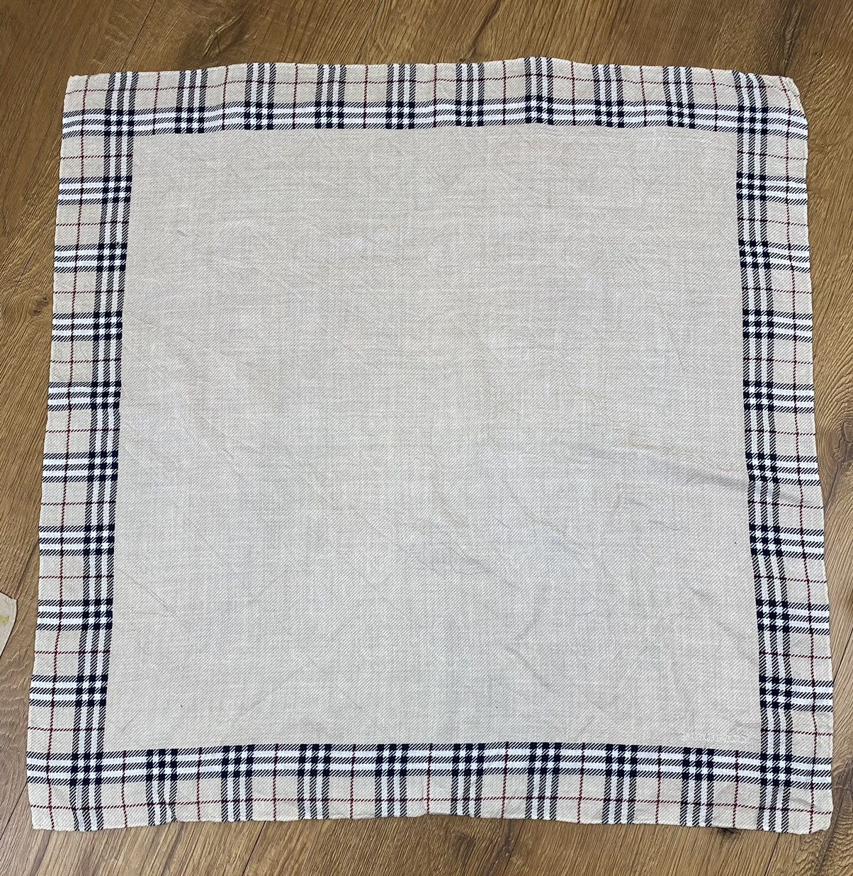 Burberry Burberry Scarf / Handkerchief / Bandana / Neckerchief Size ONE SIZE - 2 Thumbnail