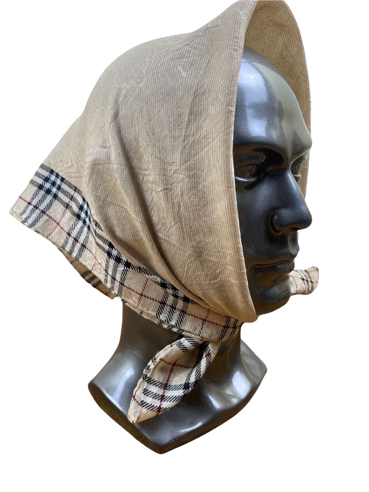 Burberry Burberry Scarf / Handkerchief / Bandana / Neckerchief Size ONE SIZE - 1 Thumbnail