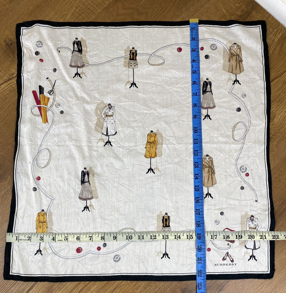 Burberry Burberry Scarf / Handkerchief / Bandana / Neckerchief Size ONE SIZE - 5 Thumbnail