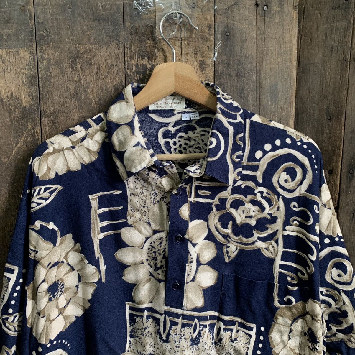 Norm Thompson × Vintage Vintage Norm Thompson Full Print Button Up Shirt Size US L / EU 52-54 / 3 - 2 Thumbnail