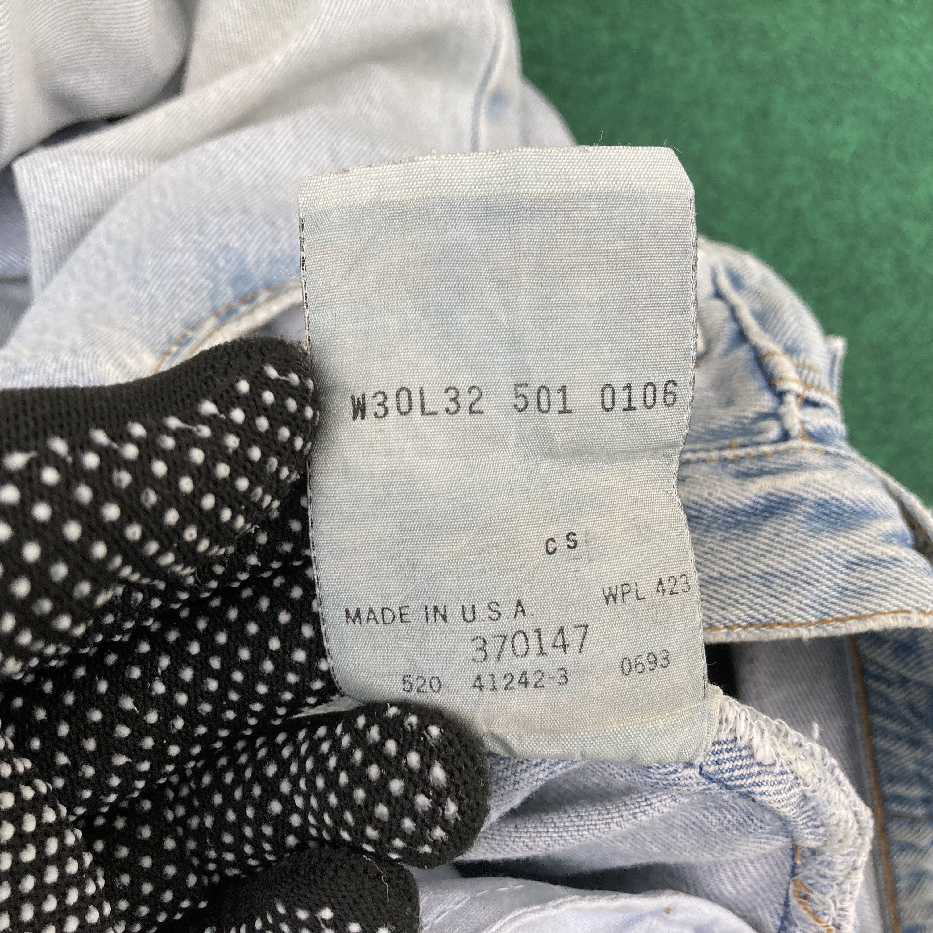 Levi's × Vintage Vtg Levis 501 Distressed Ripped Light Wash Grunge 90s Jeans Size US 29 - 8 Thumbnail