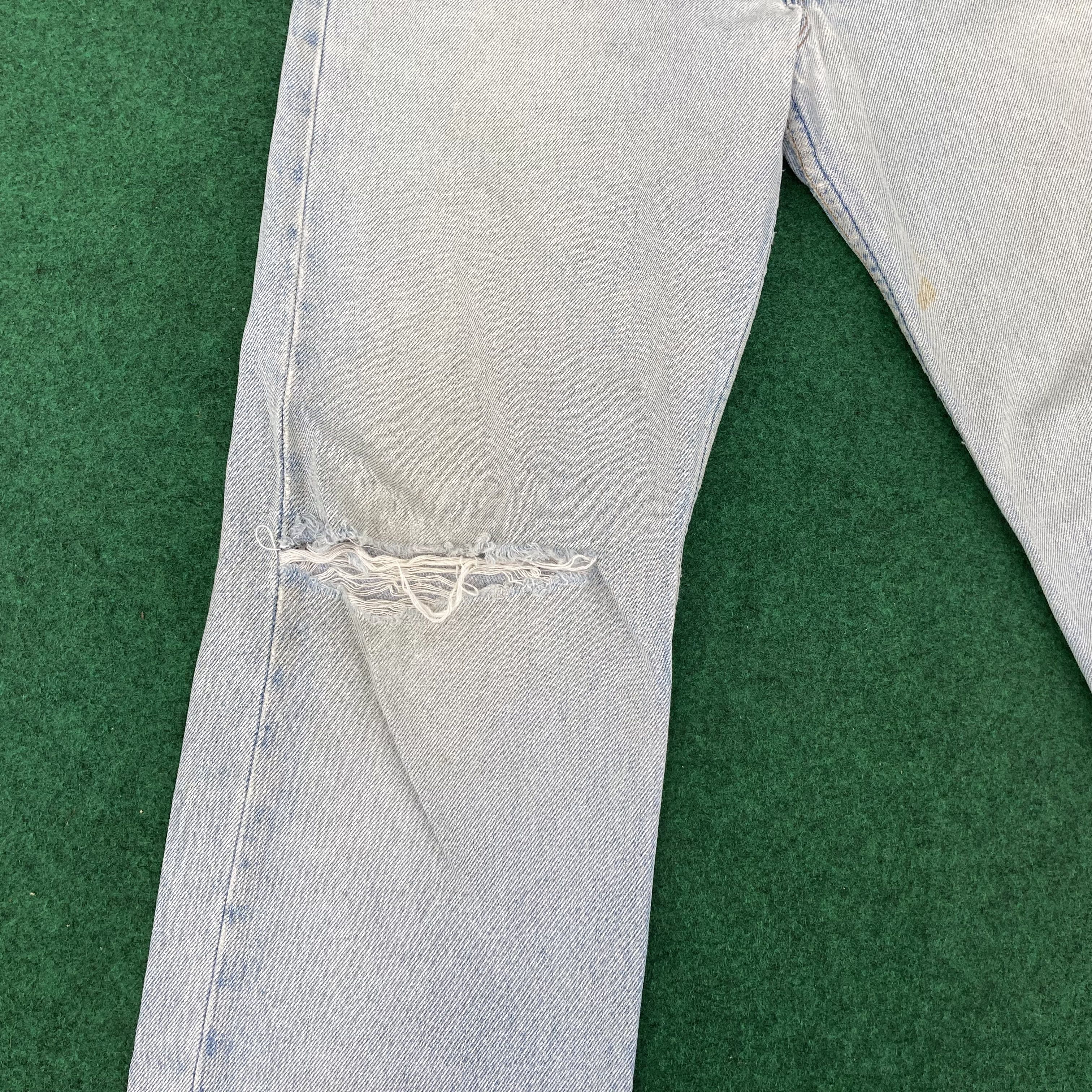 Levi's × Vintage Vtg Levis 501 Distressed Ripped Light Wash Grunge 90s Jeans Size US 29 - 4 Thumbnail
