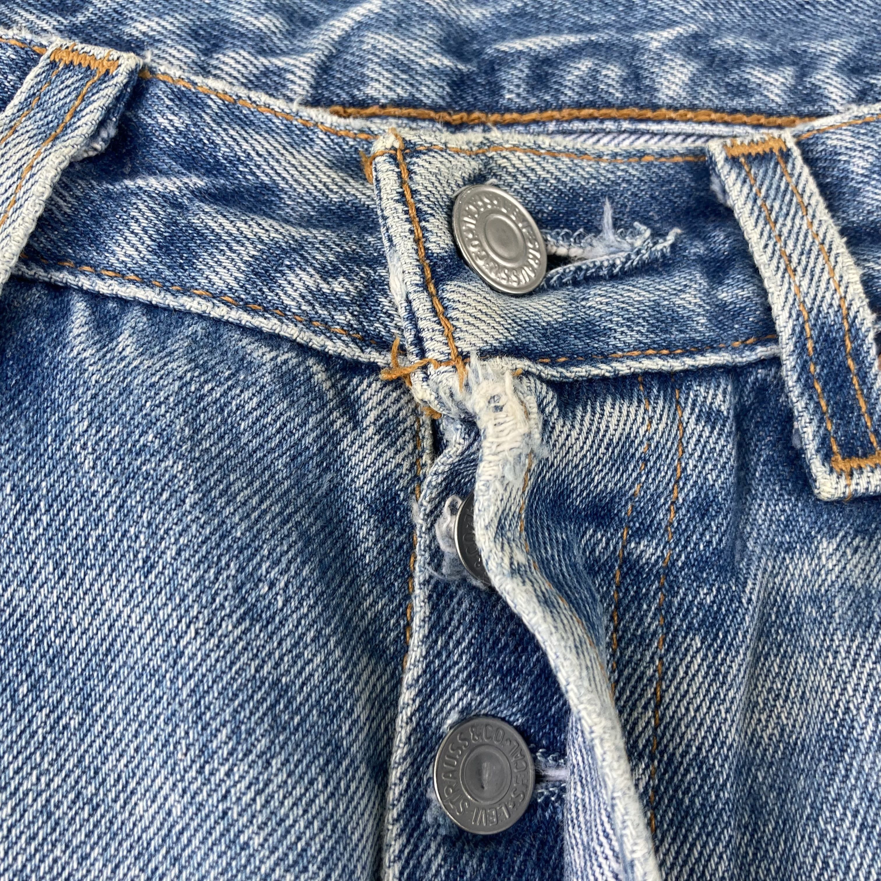 Levi's × Vintage Vtg Levis 501xx Distressed Ripped Light Wash Grunge Jeans Size US 28 / EU 44 - 4 Thumbnail