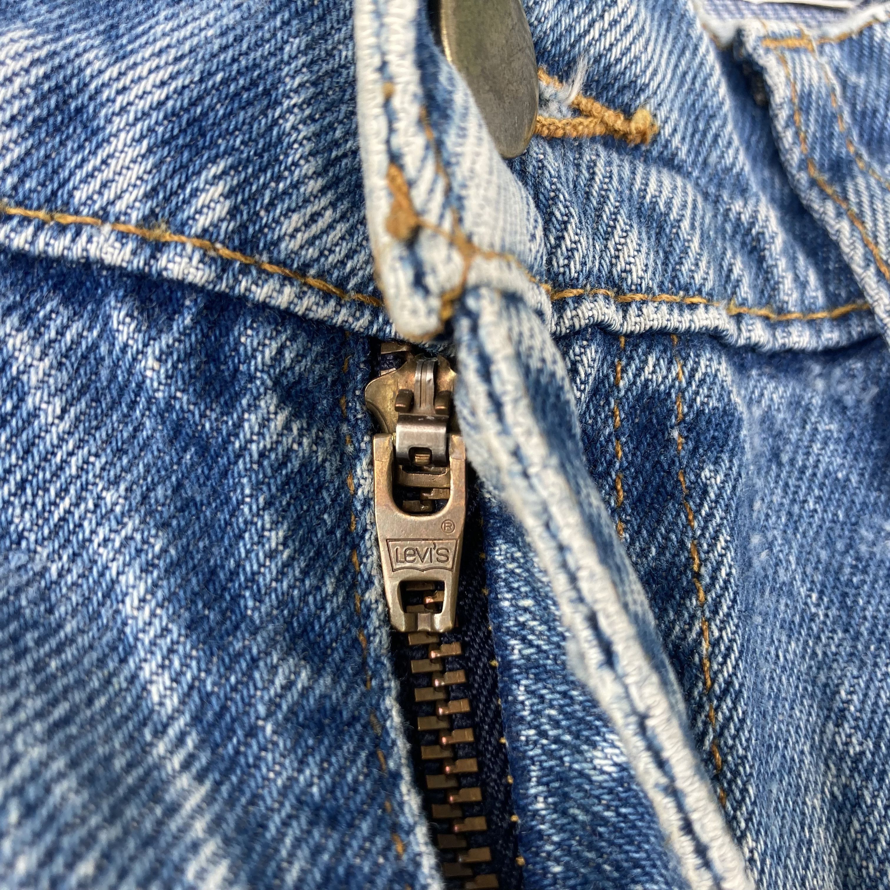 Levi's × Vintage Vtg Emission Levis 505 Light Wash Paint 90s Jeans Size US 32 / EU 48 - 4 Thumbnail