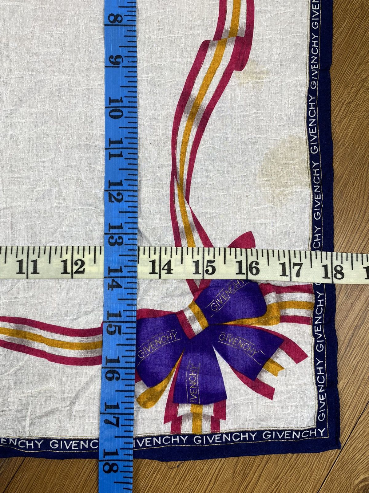Givenchy Givenchy Handkerchief / Bandana / Neckerchief Size ONE SIZE - 7 Thumbnail