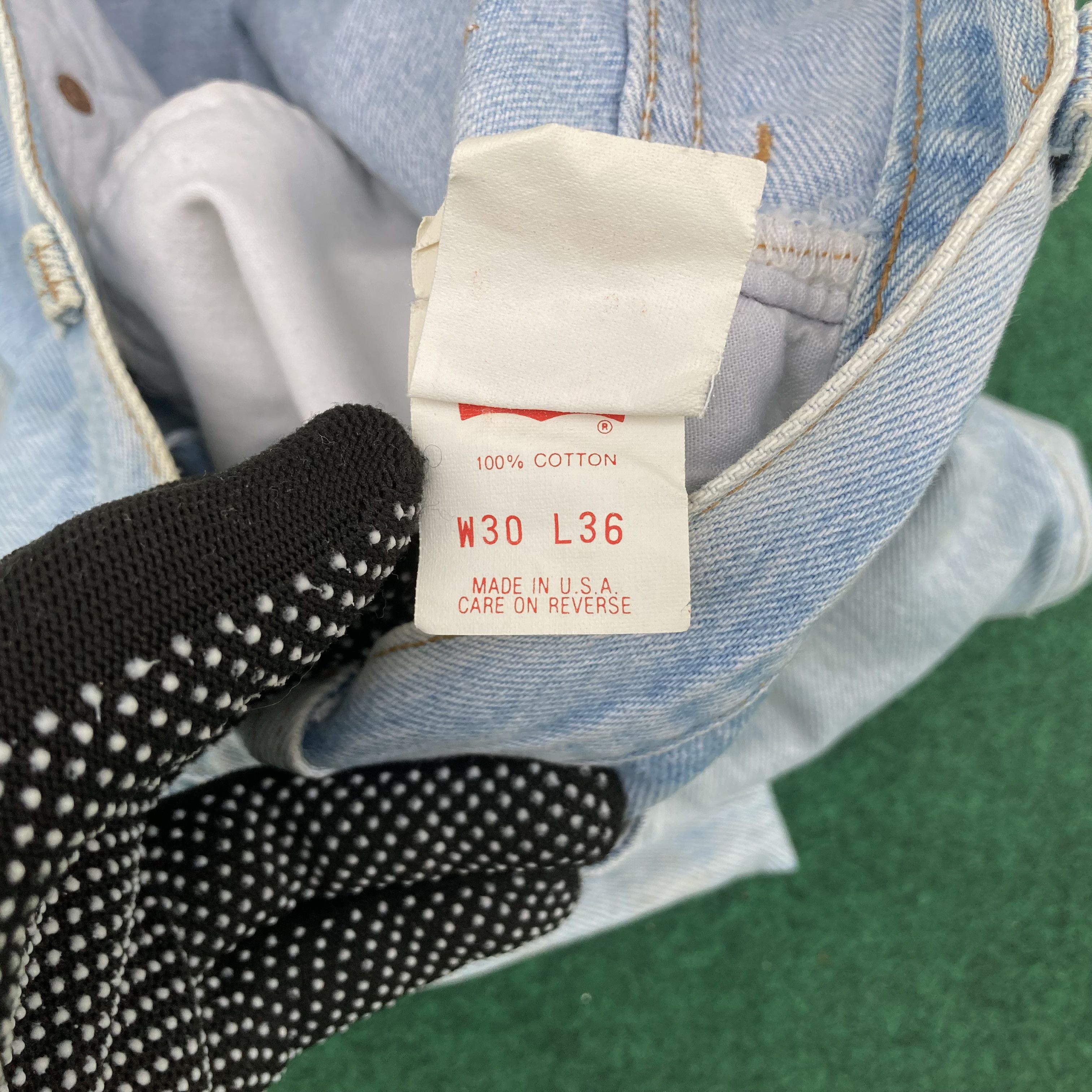 Levi's × Vintage Vtg Levis 501 Distressed Ripped Light Wash 90s Grunge Jeans Size US 28 / EU 44 - 8 Thumbnail