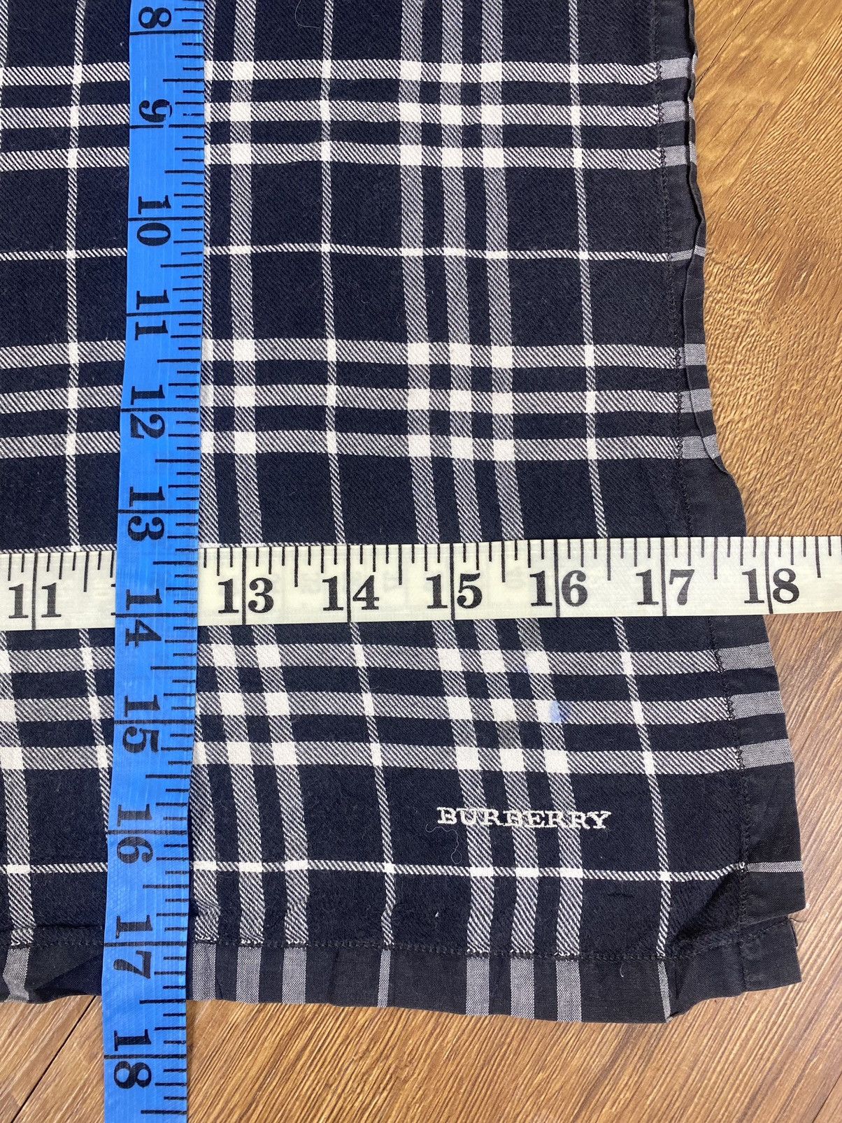 Burberry Burberry Novacheck Handkerchief/Neckerchief/Bandana Size ONE SIZE - 6 Thumbnail