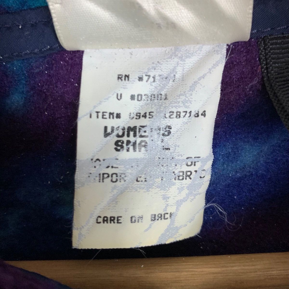 L.L. Bean Vintage L.L. Bean Womenswear Quarter Button Style Navajo Size US S / EU 44-46 / 1 - 5 Thumbnail
