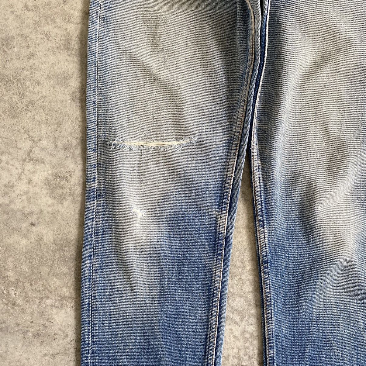 Levi's Size 28x32 VTG 1993 Levi's 501 Faded Blue Ripped Jeans Size US 28 / EU 44 - 5 Thumbnail