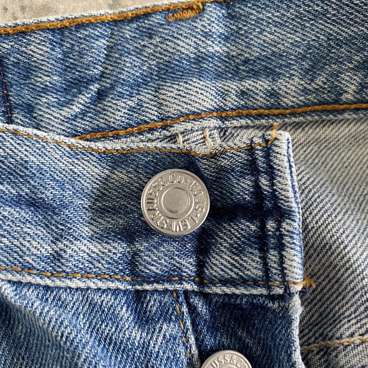 Levi's Size 28x32 VTG 1993 Levi's 501 Faded Blue Ripped Jeans Size US 28 / EU 44 - 7 Thumbnail