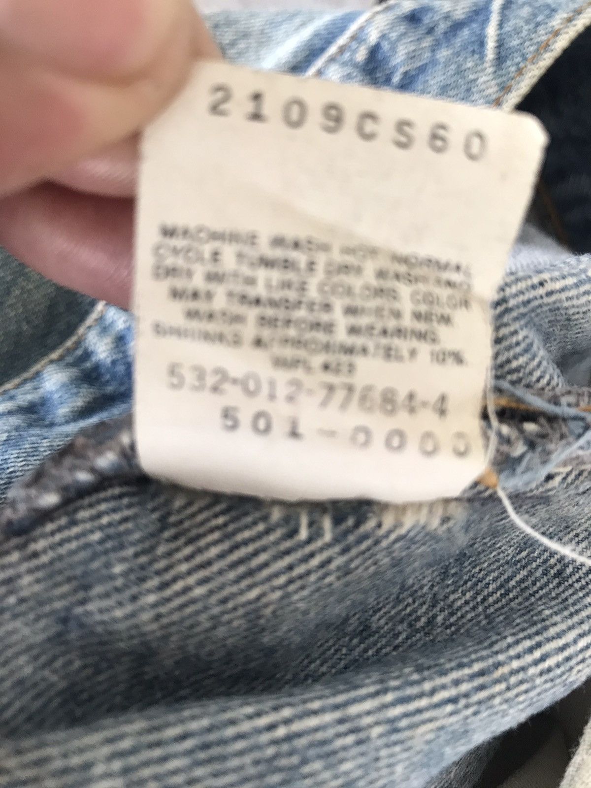 Levi's Vintage Levis 501 Buttonfly Made in USA Size US 32 / EU 48 - 11 Thumbnail