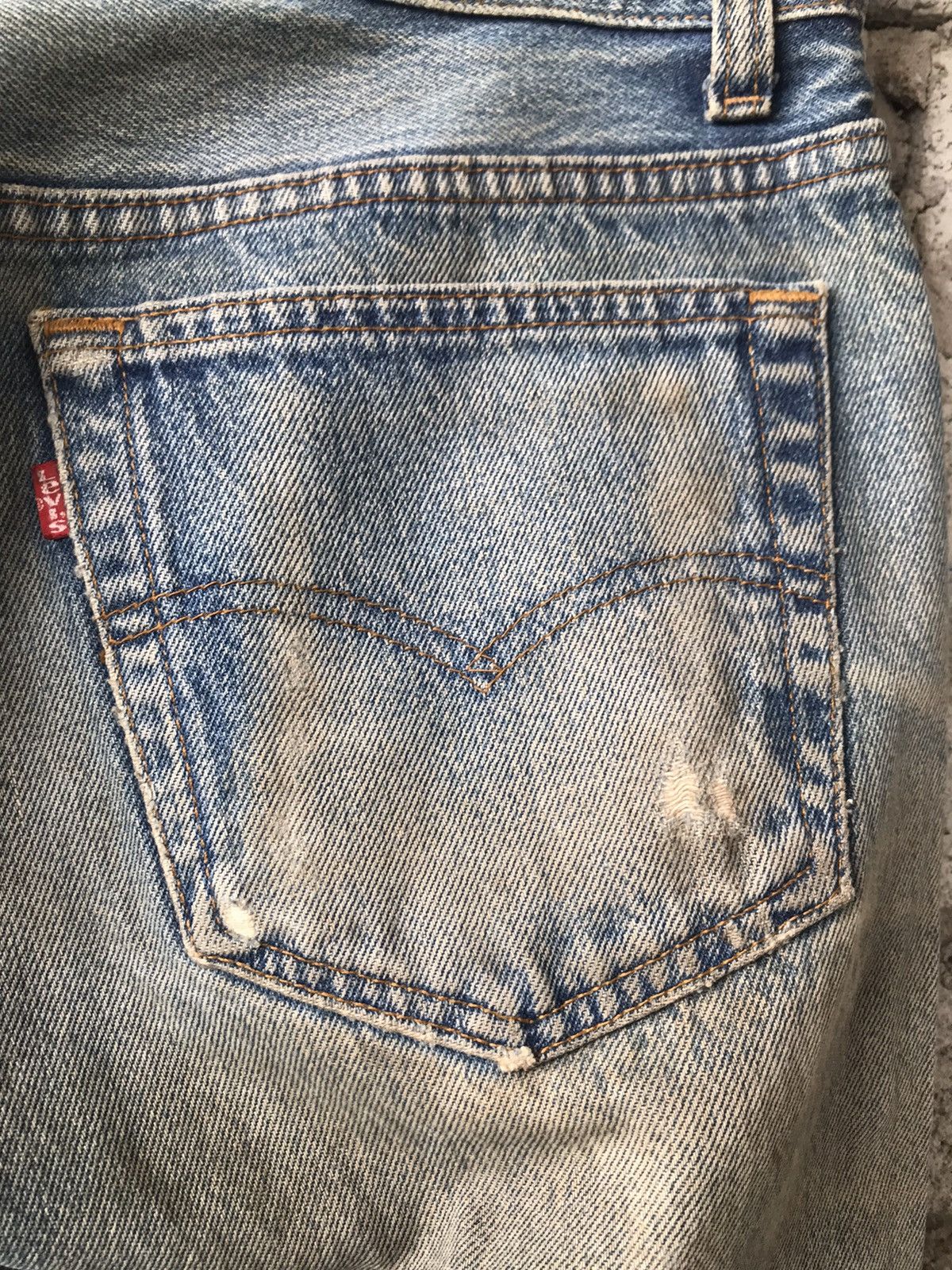 Levi's Vintage Levis 501 Buttonfly Made in USA Size US 32 / EU 48 - 7 Thumbnail