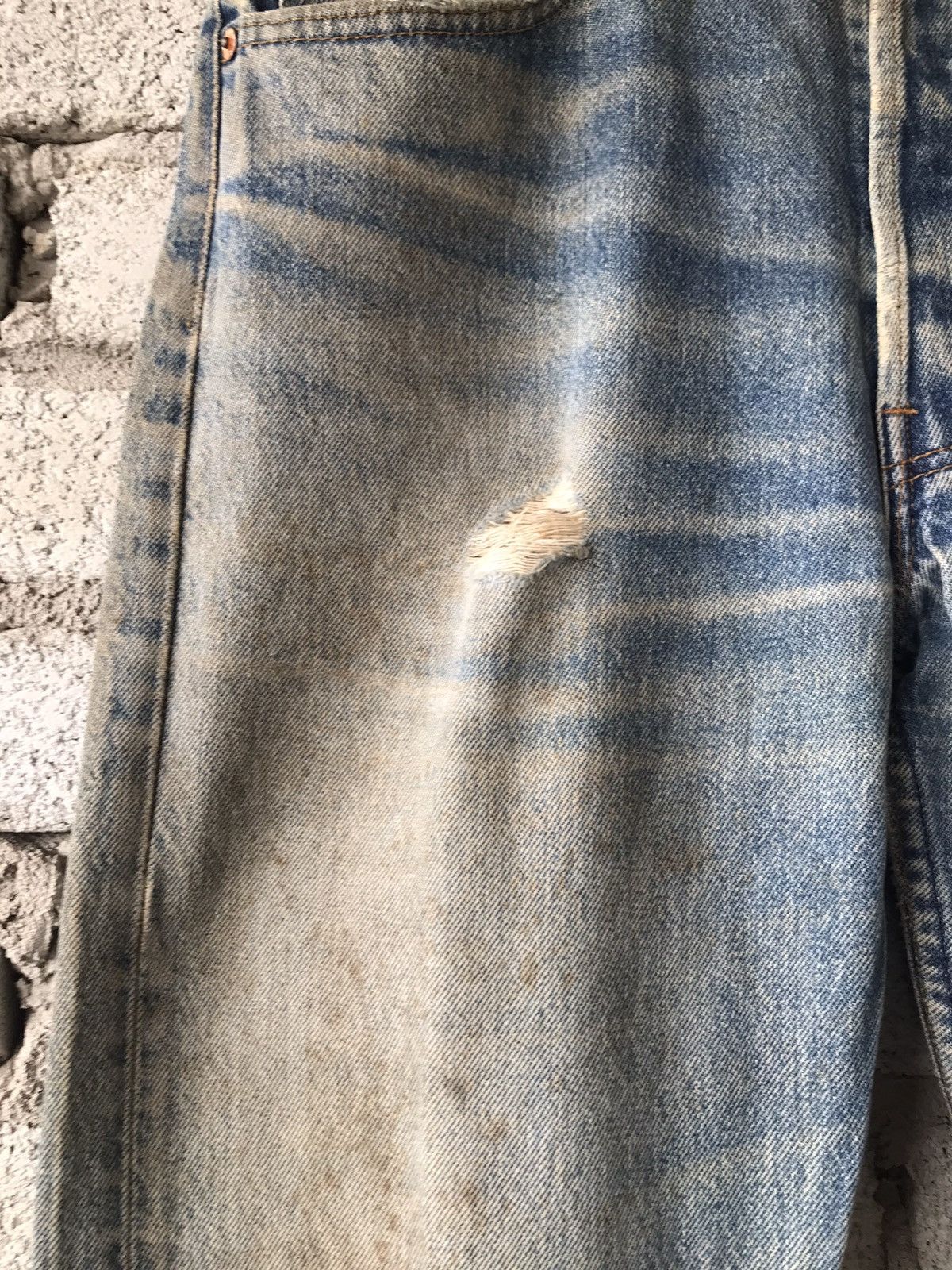 Levi's Vintage Levis 501 Buttonfly Made in USA Size US 32 / EU 48 - 3 Thumbnail