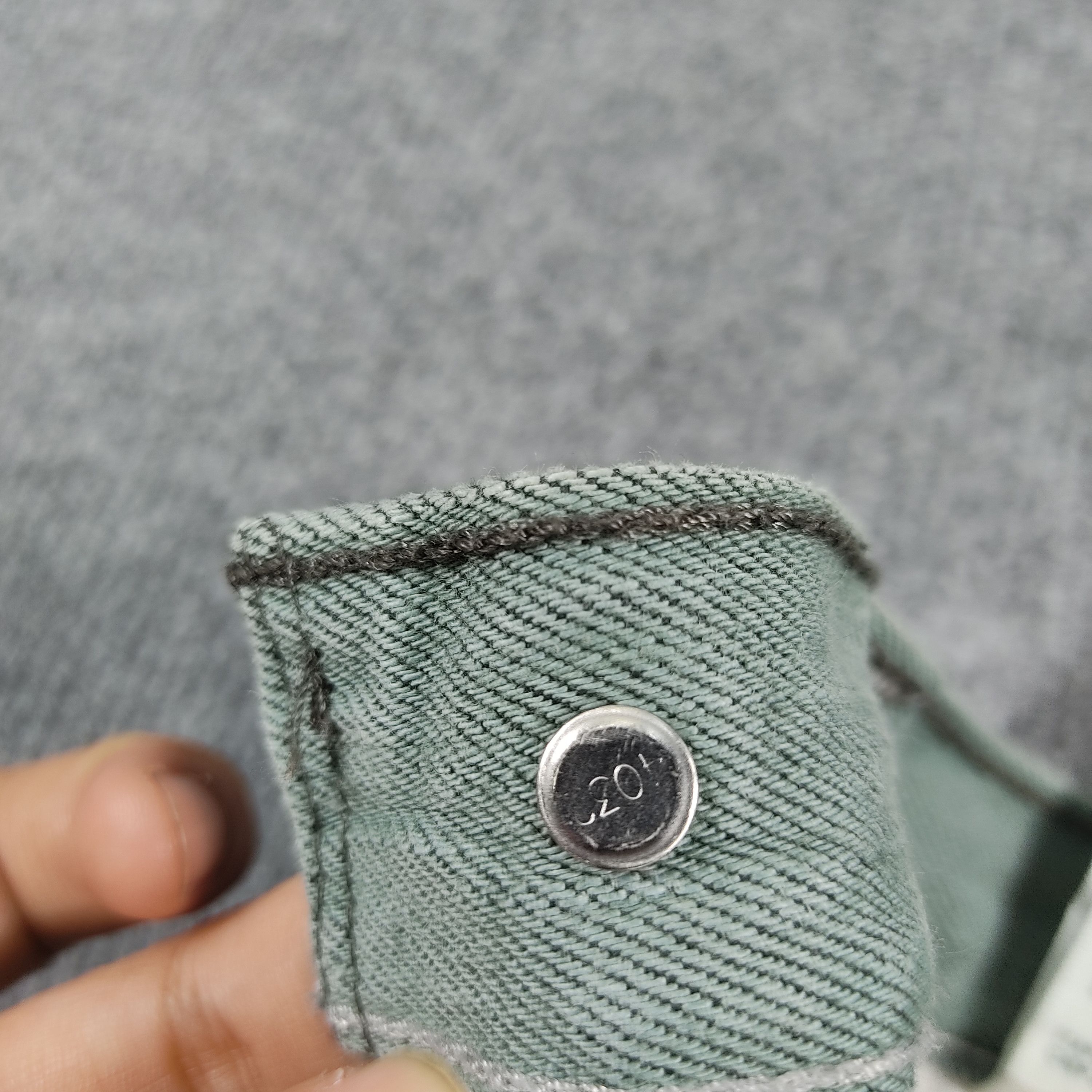 Levi's × Levi's Vintage Clothing × Vintage Vintage Levis 501 Jeans Fly Button Size US 33 - 25 Thumbnail
