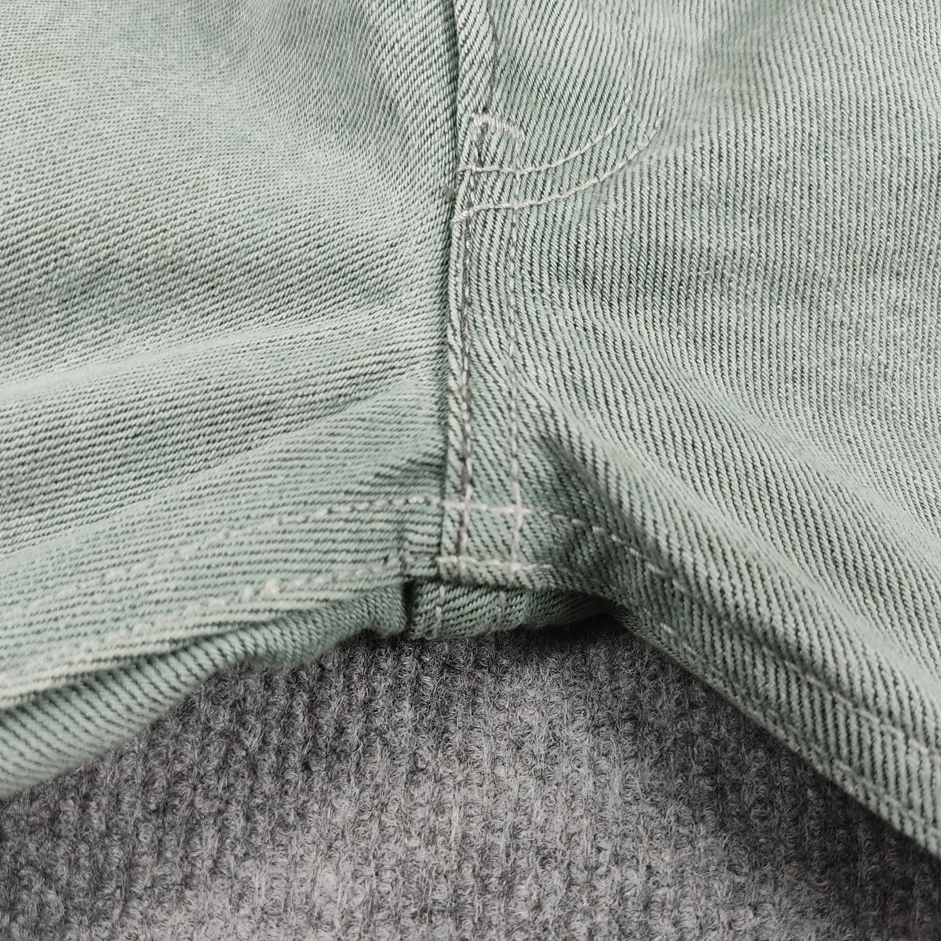 Levi's × Levi's Vintage Clothing × Vintage Vintage Levis 501 Jeans Fly Button Size US 33 - 8 Thumbnail