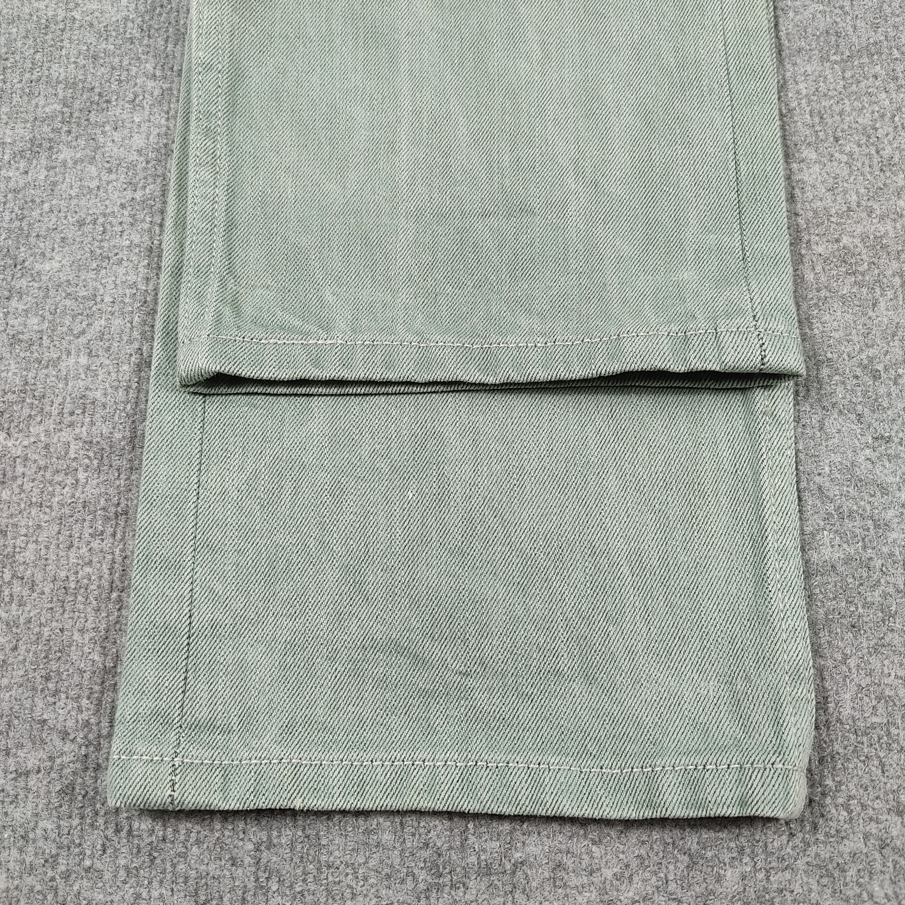 Levi's × Levi's Vintage Clothing × Vintage Vintage Levis 501 Jeans Fly Button Size US 33 - 10 Thumbnail