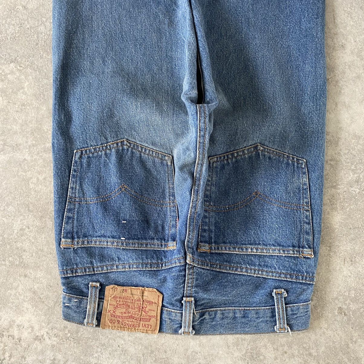 Levi's VTG Early 80’s Levi's 501 High Waisted Stonewash Blue Jeans Size US 26 / EU 42 - 13 Thumbnail