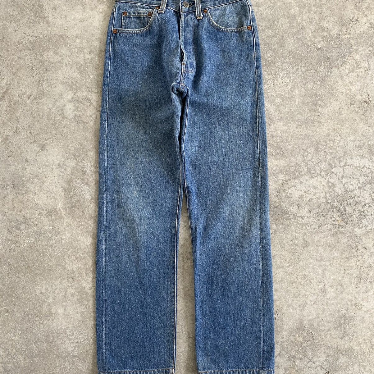Levi's VTG Early 80’s Levi's 501 High Waisted Stonewash Blue Jeans Size US 26 / EU 42 - 2 Thumbnail
