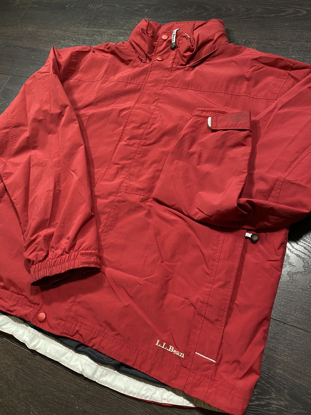 vintage LL Bean Lightweight full zip Nylon Jacket with hood