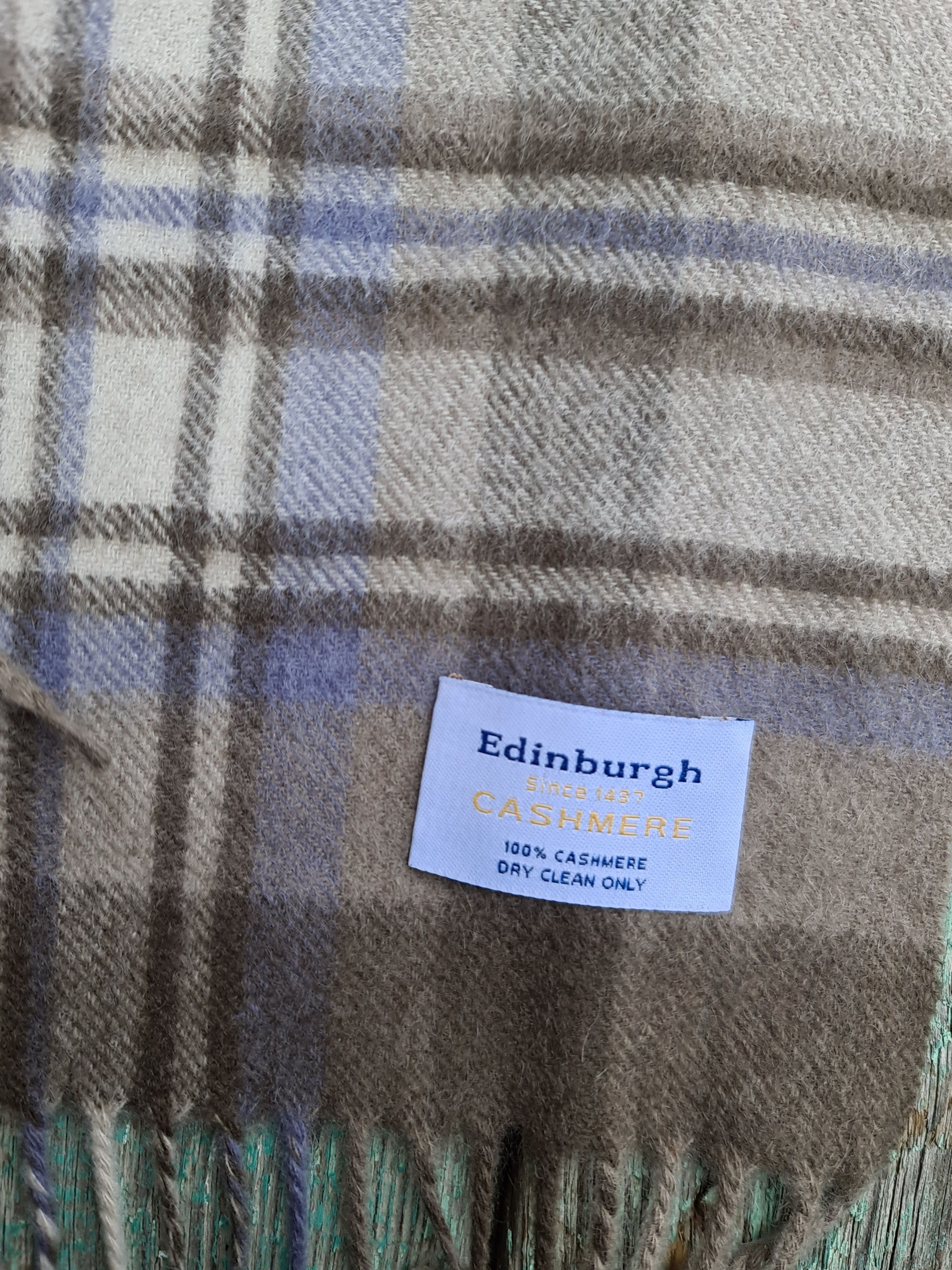Vintage Vintage Edinburgh Since 1437 Tartan Cashmere Casual Scarf Size ONE SIZE - 5 Thumbnail