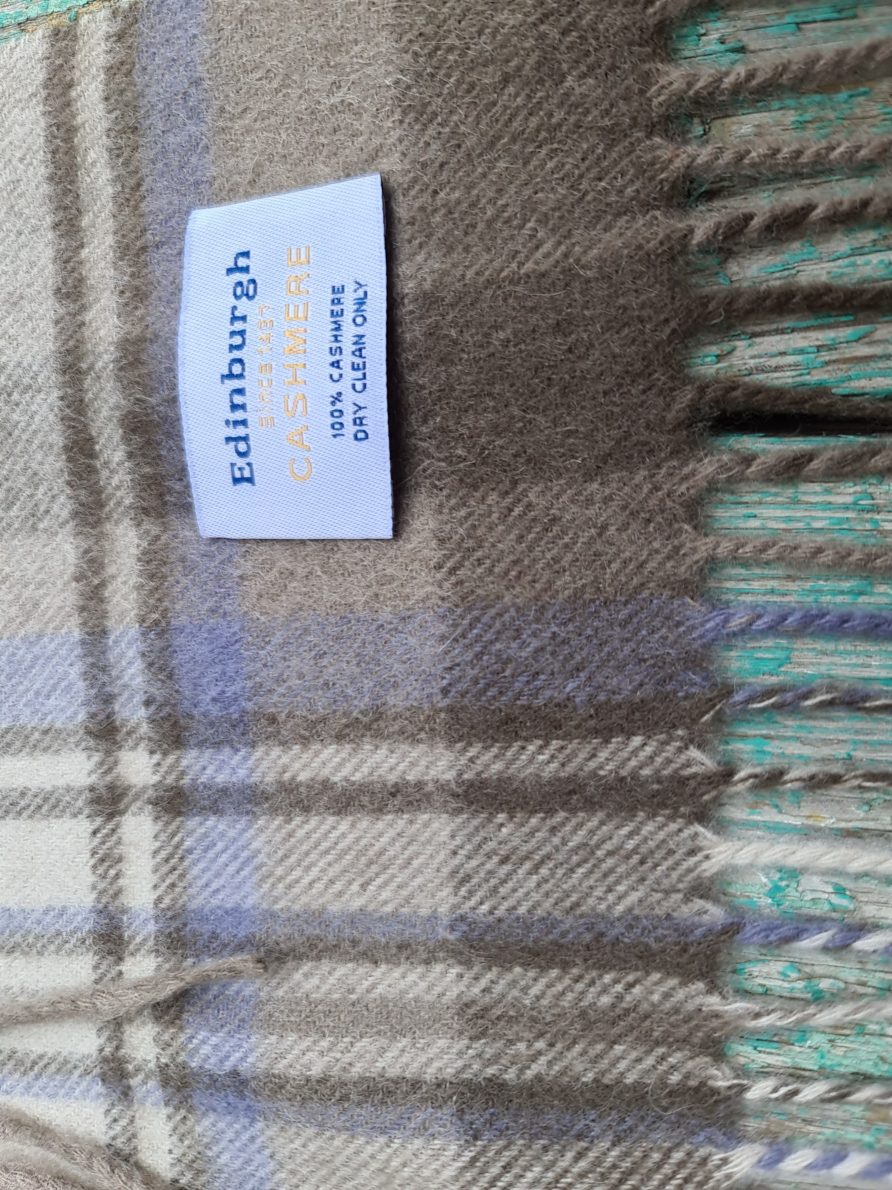 Vintage Vintage Edinburgh Since 1437 Tartan Cashmere Casual Scarf Size ONE SIZE - 3 Thumbnail