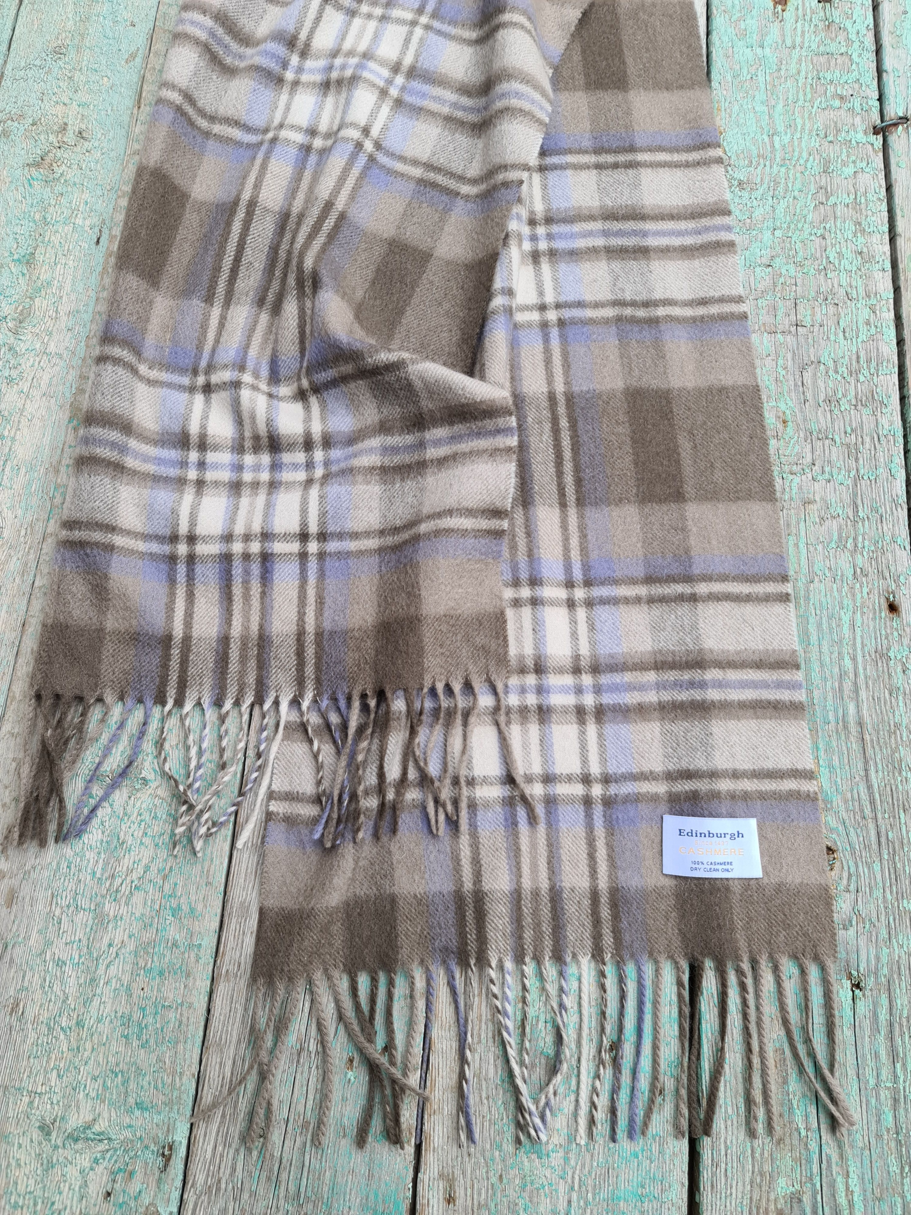 Vintage Vintage Edinburgh Since 1437 Tartan Cashmere Casual Scarf Size ONE SIZE - 1 Thumbnail