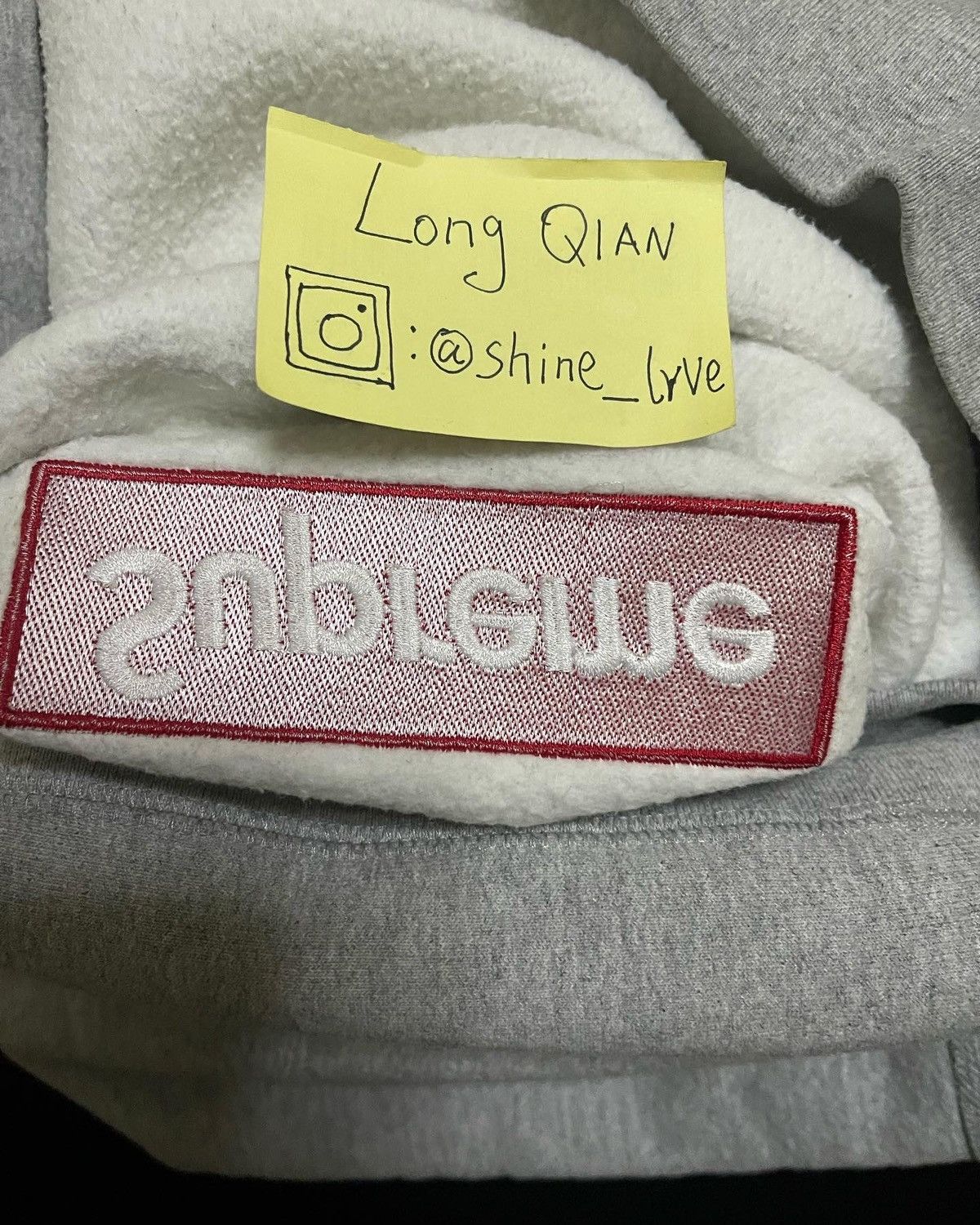 Supreme Supreme red on grey box logo crewneck Size US L / EU 52-54 / 3 - 7 Thumbnail