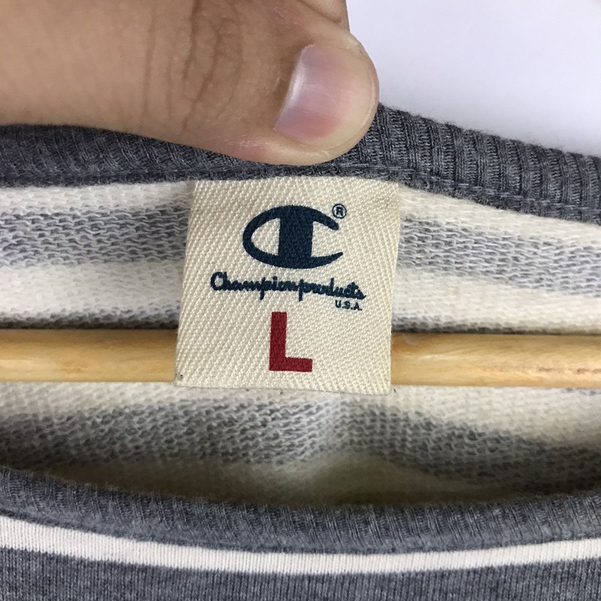 Champion Vintage Champion Stripes Large Size Crewneck Sweatshirt Size US L / EU 52-54 / 3 - 5 Thumbnail