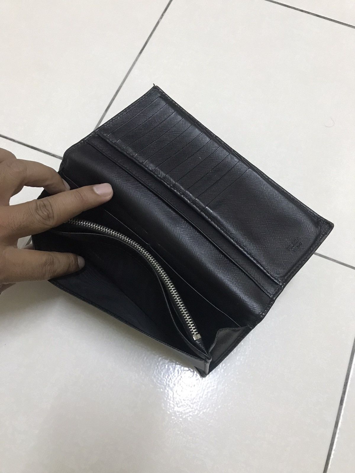 Prada Authentic Leather Prada Purse / Prada Long Wallet Size ONE SIZE - 11 Thumbnail