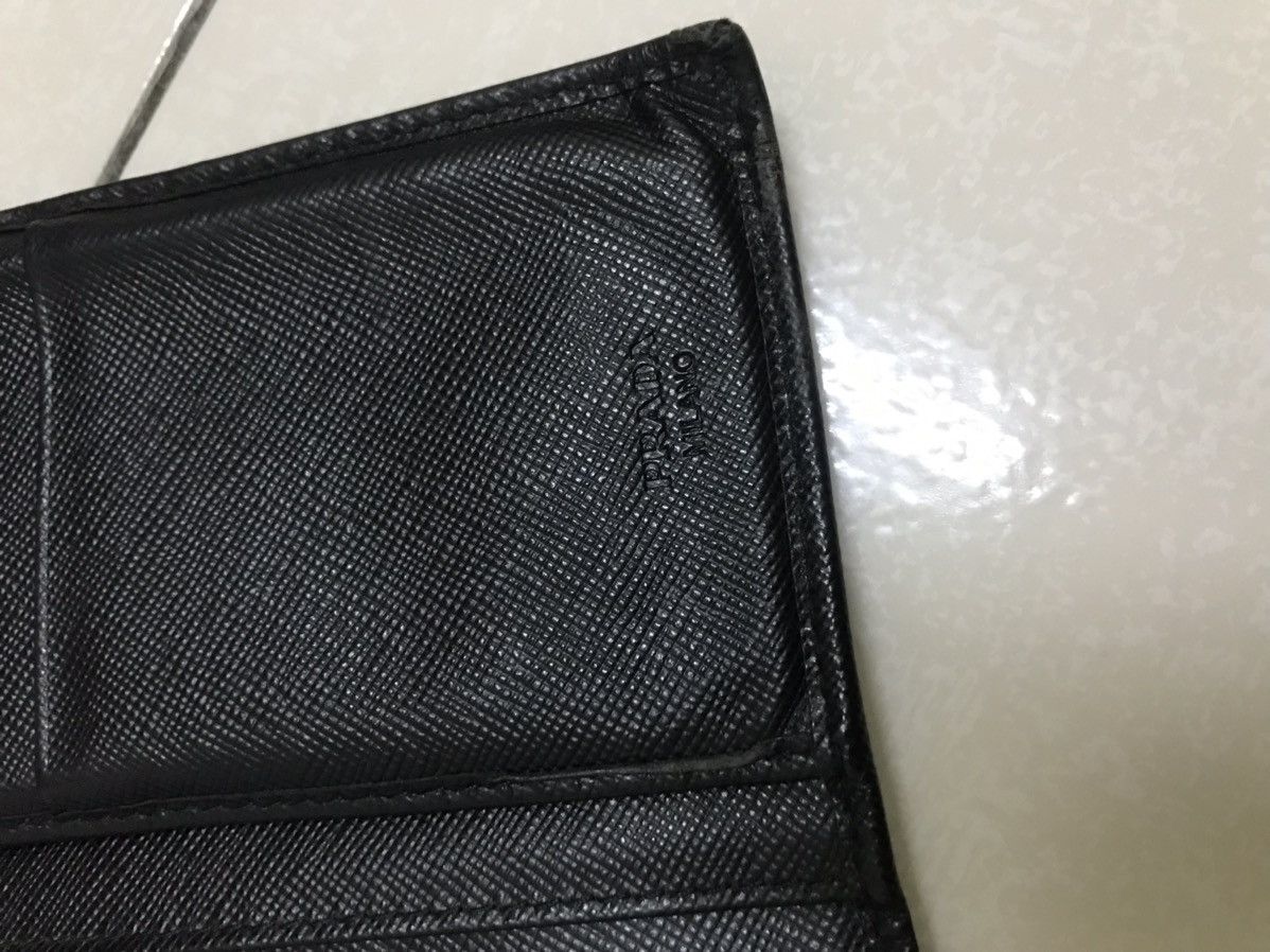 Prada Authentic Leather Prada Purse / Prada Long Wallet Size ONE SIZE - 8 Thumbnail